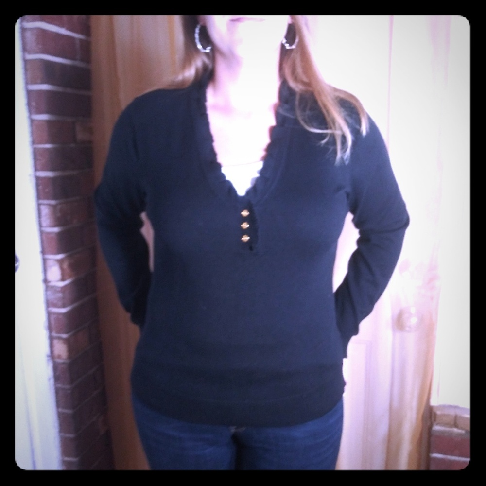 Long sleeve v-neck sweater